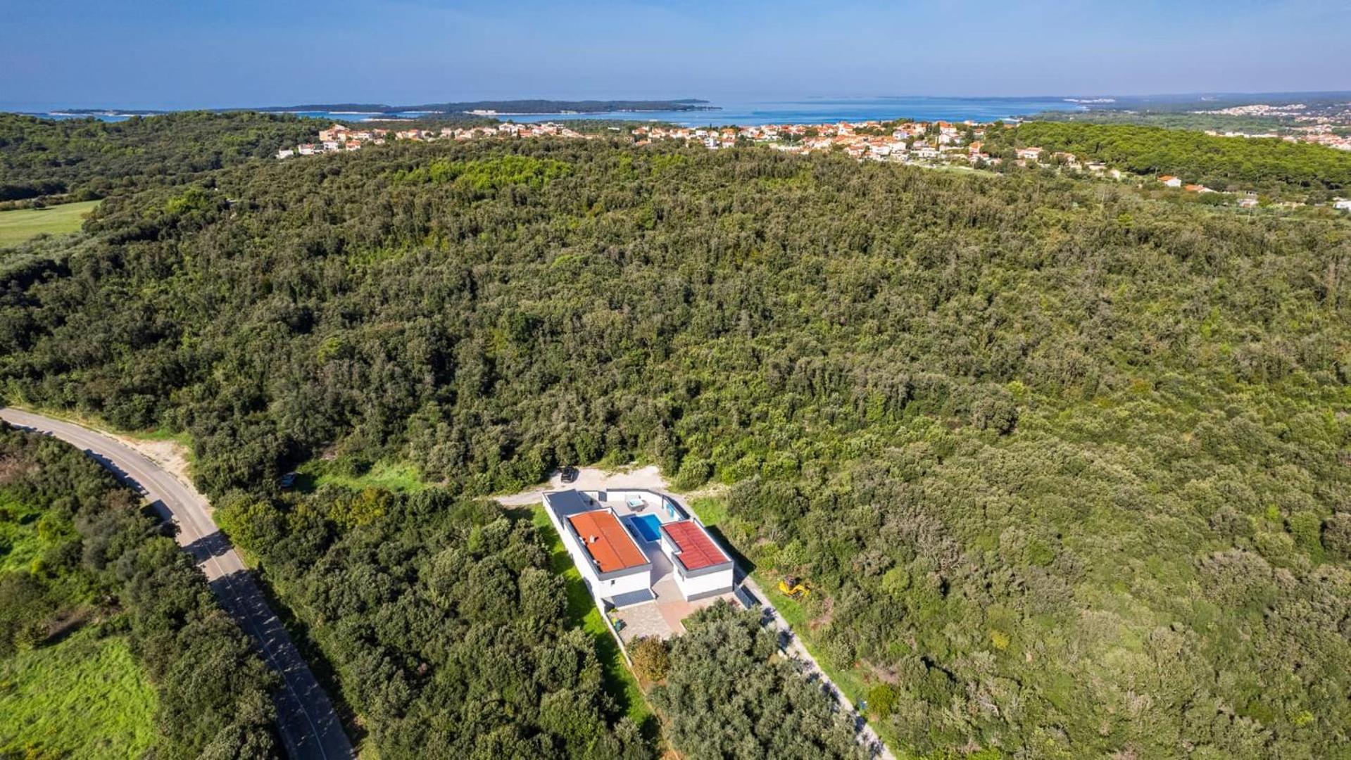 Vallelunga Vila *
